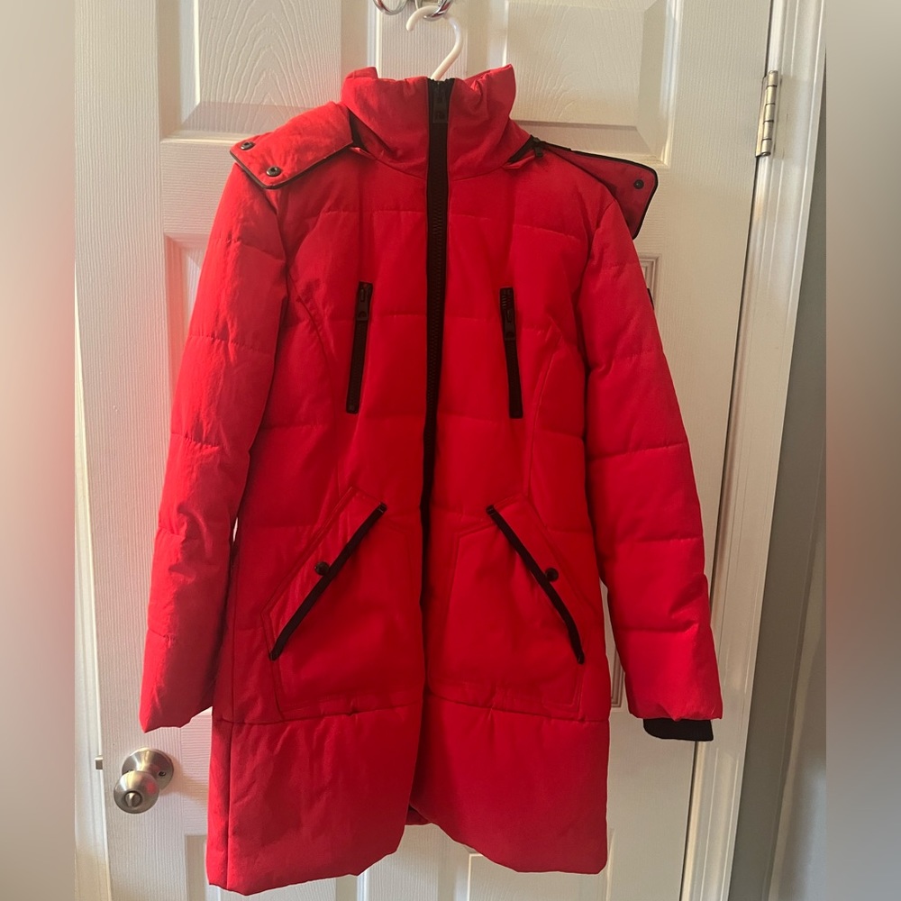 Cozy warm Guess winter coat!